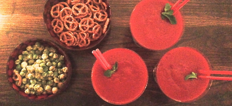 Liebeskummer Rezepte: Roter Orangen-Ingwer-Smoothie